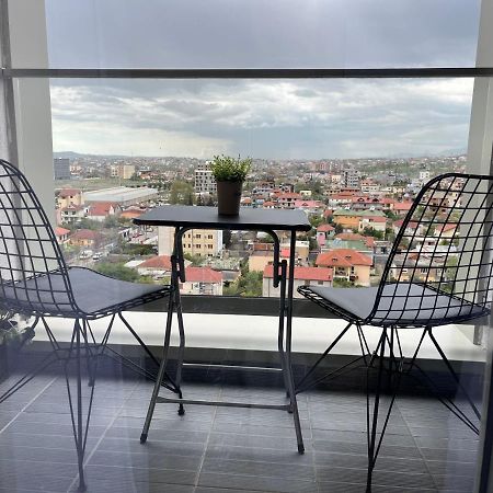 Comfy Nest Apartment- Free Parking ティラナ エクステリア 写真
