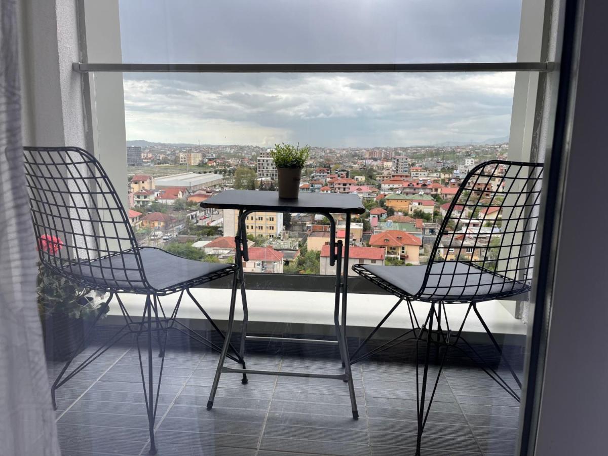 Comfy Nest Apartment- Free Parking ティラナ エクステリア 写真